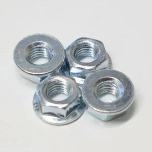Kaulusmutteri M6 4kpl Pakollinen (Must-Have)