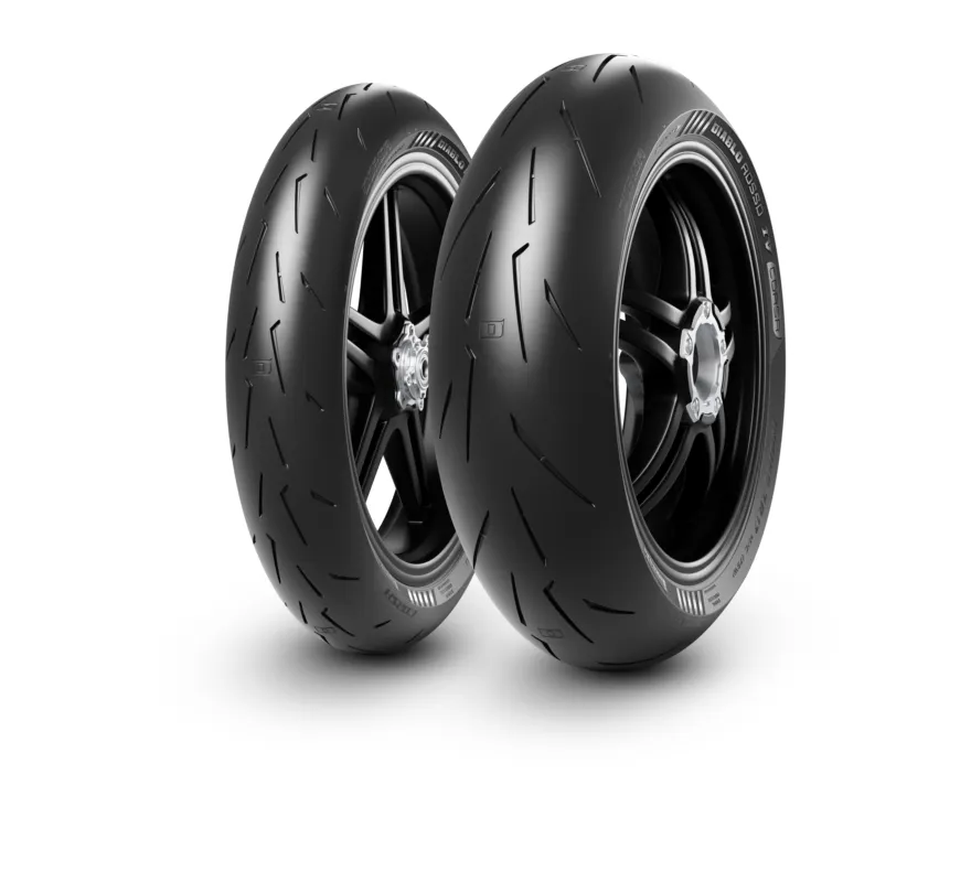Pirelli Diablo Rosso IV Corsa 120/70 ZR 17 M/C 58W TL F/R moottoripyörän rengas Suoraan Valmistajalta
